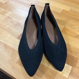 Everlane The 40 Hour flat in Reknit Black Pointed Size 6 1/2